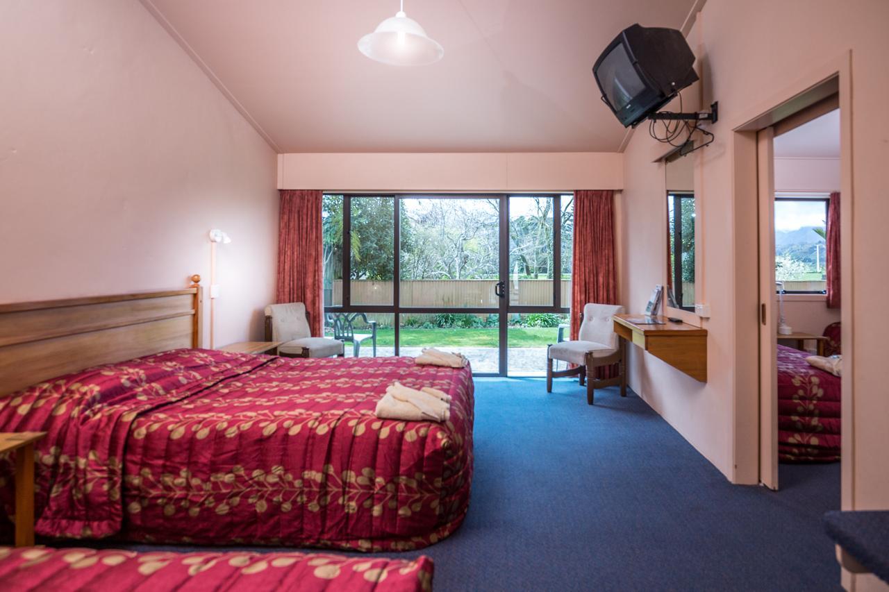 Karamea Village Hotel Extérieur photo